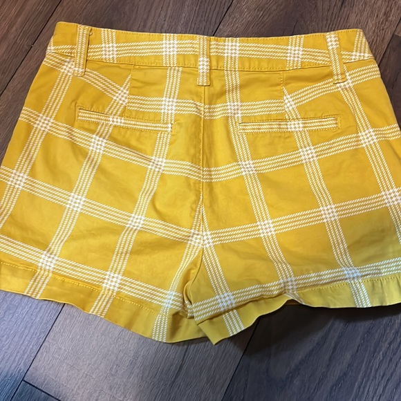 A new day yellow shorts - Picture 4 of 5